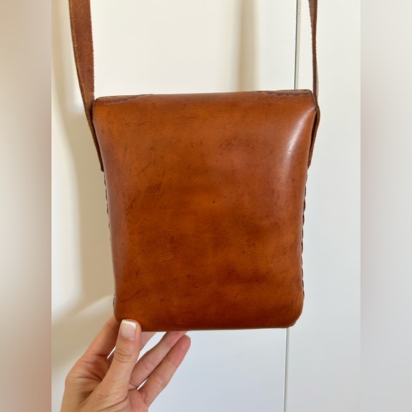 Artisan made Native American handmade purse. Cognac leather. Like new. - Picture 5 of 9